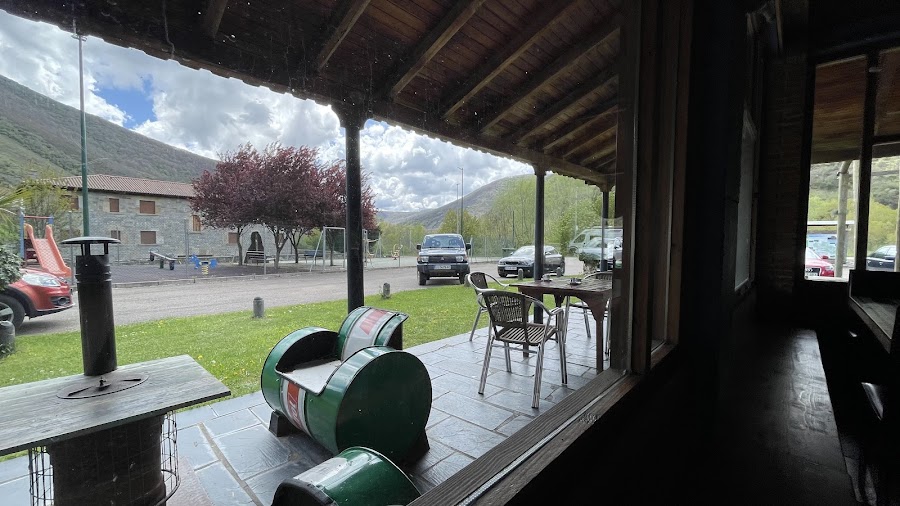 Restaurantes en Los Barrios de Luna provincia de León