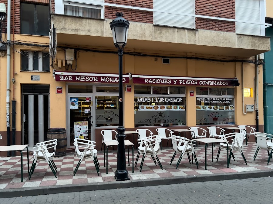 Bar Mónaco