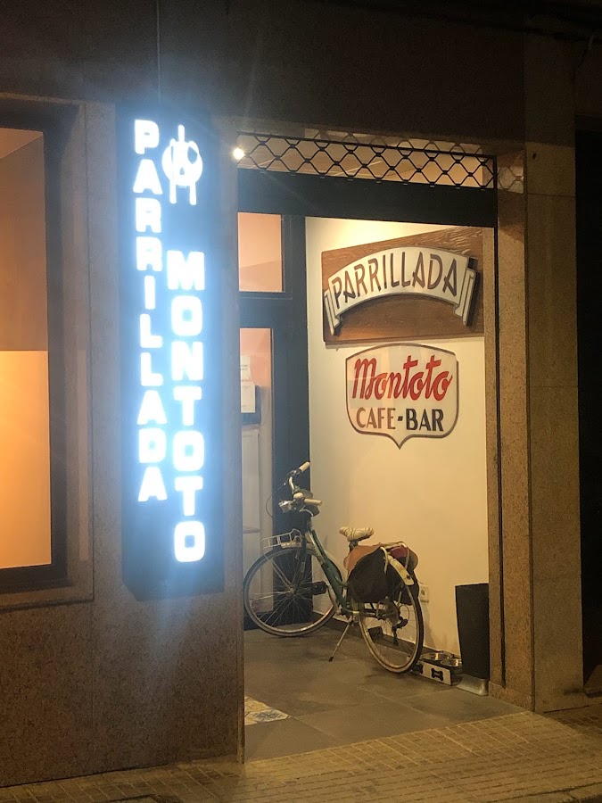 PARRILLADA MONTOTO.